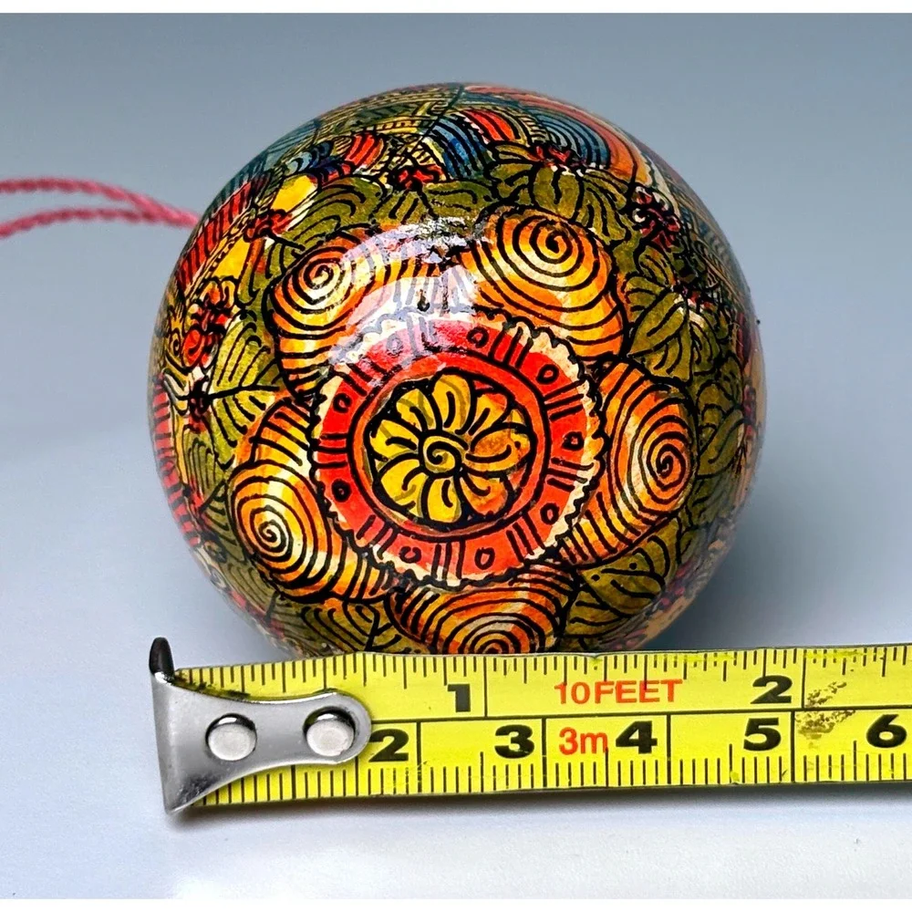 Vintage Indonesian hand painted wooden Ornament  Egg folk art‎ hanging Balinese